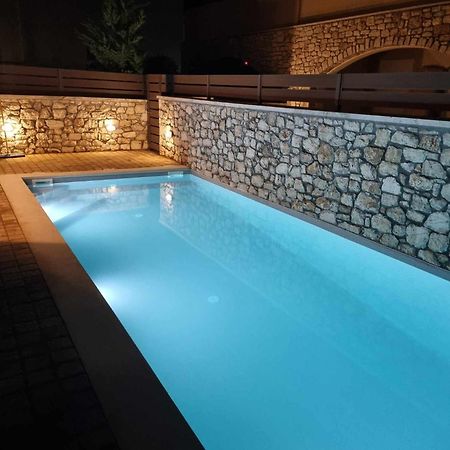 Lydia'S Inn 1 With Private Pool Melission Luaran gambar